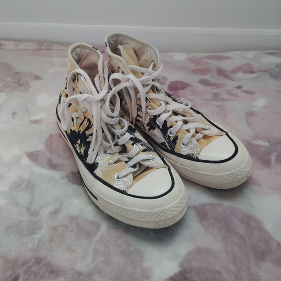 Converse Flower High-Top Sneakers - Picture 2 of 11